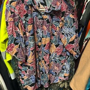 Basic‎ Editions Black and Pink Floral Top